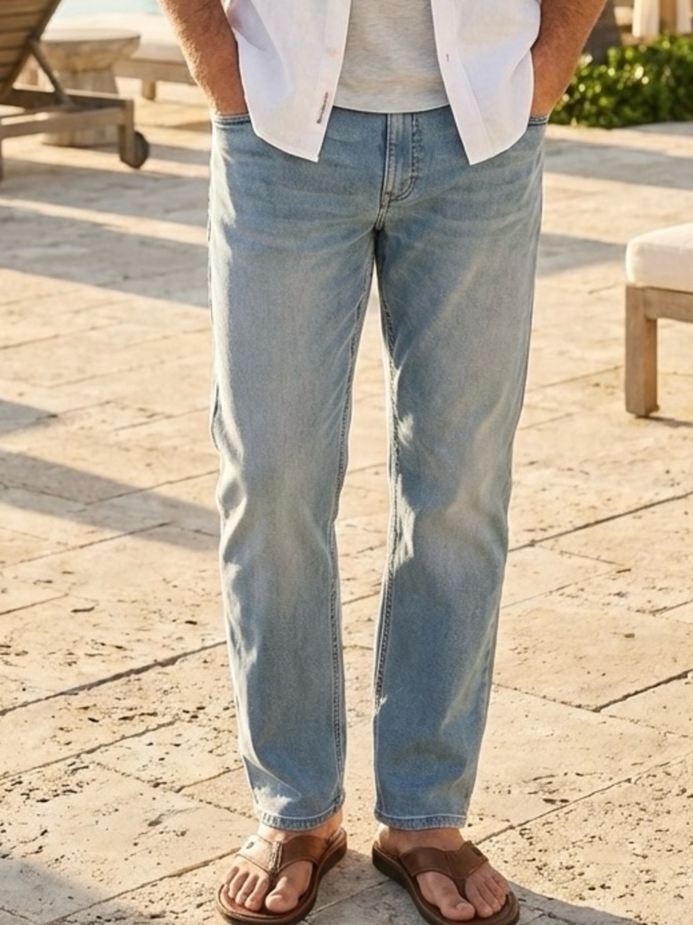 Tommy Bahama Boracay Jeans Mens 42x30 Light Wash - Style ST124366 - Vintage Fit
